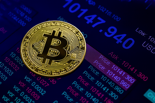 Bitcoin Supera a la Mayoría de Sectores Cripto A Pesar de una Caída del 26%