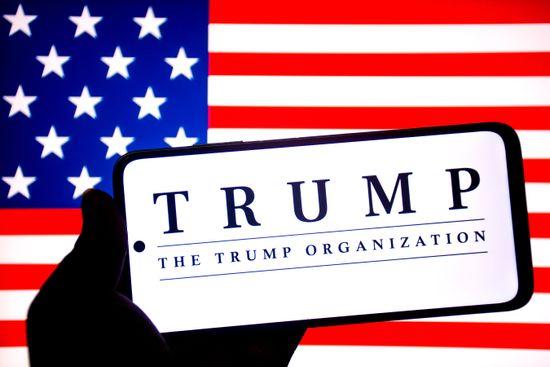 Trump Media Surges 25% Following $6B TAE Technologies Merger