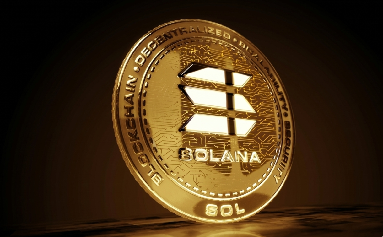 Base Launches Bridge to Solana Using Chainlink Security