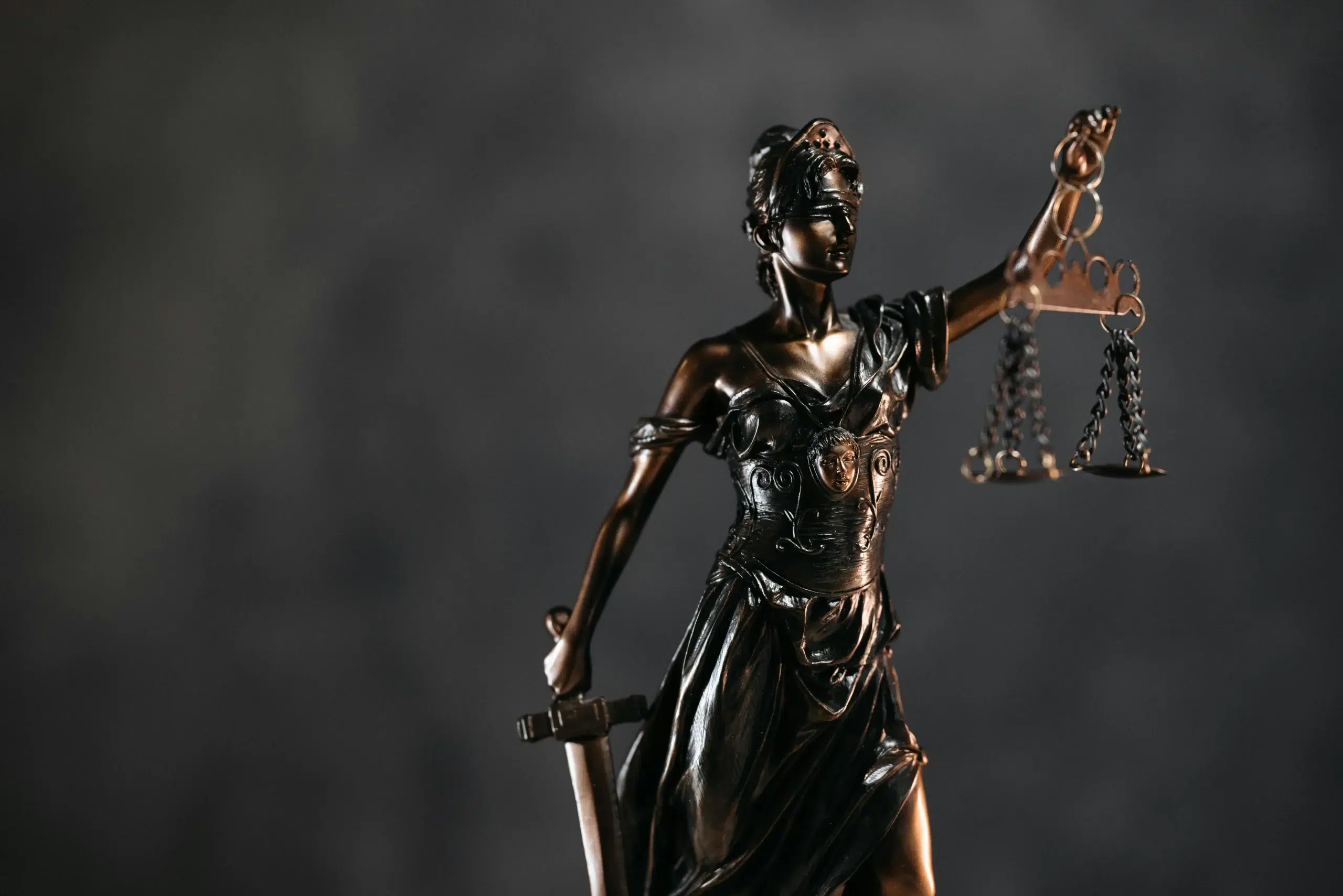 Here is How US and EU Stablecoin Rules Are Quietly Splitting the Global Market