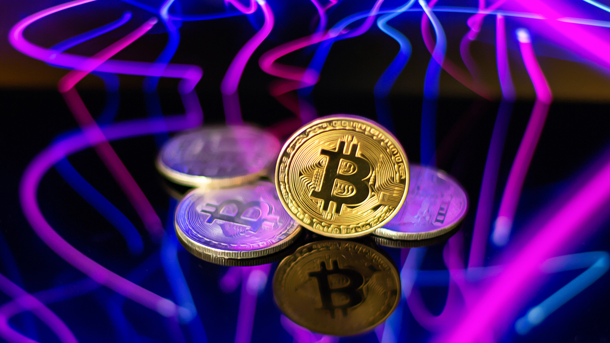 Biggest Corporate Bitcoin Holder in China Sells $500 Million Stock to Boost BTC Assets