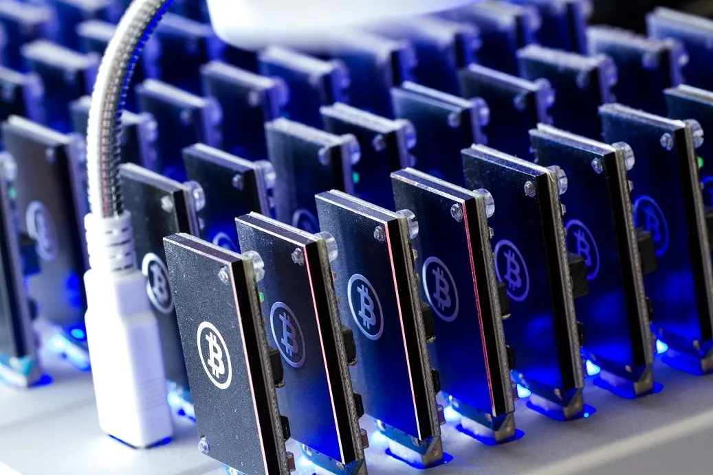 Bitcoin Price Shows Signs of Support as Mining Activity Slows
