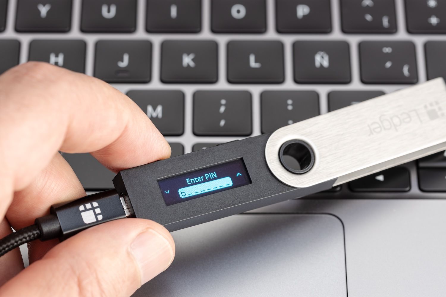 Fake Ledger App On Mac Store Steals 5.9 BTC From Musician G. Love