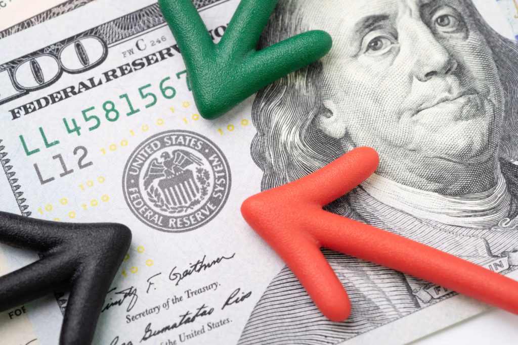 FED Member Who Will Vote on Interest Rate Decisions Next Year Makes Statement on Economy and Interest Rates