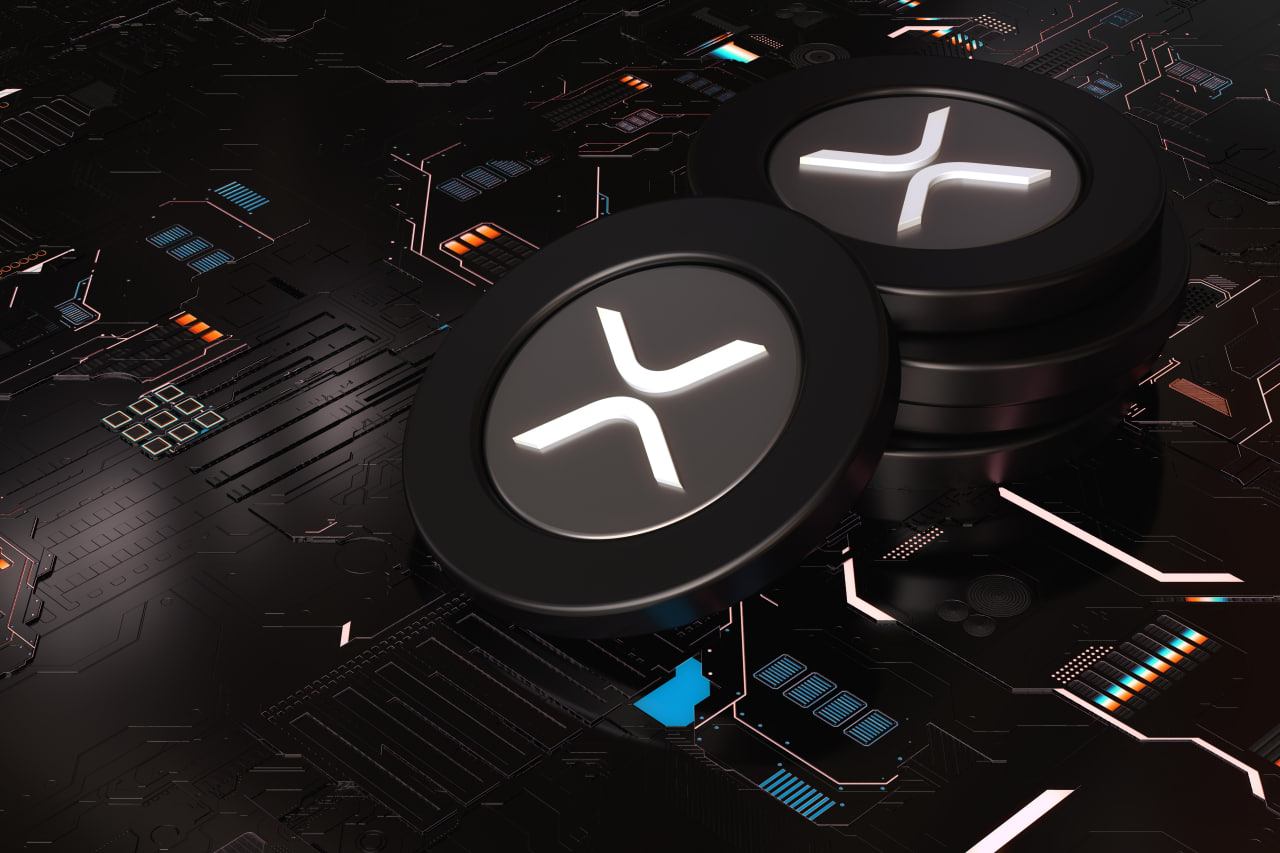 XRP Price Tests Wedge Support as Bearish Sentiment Peaks