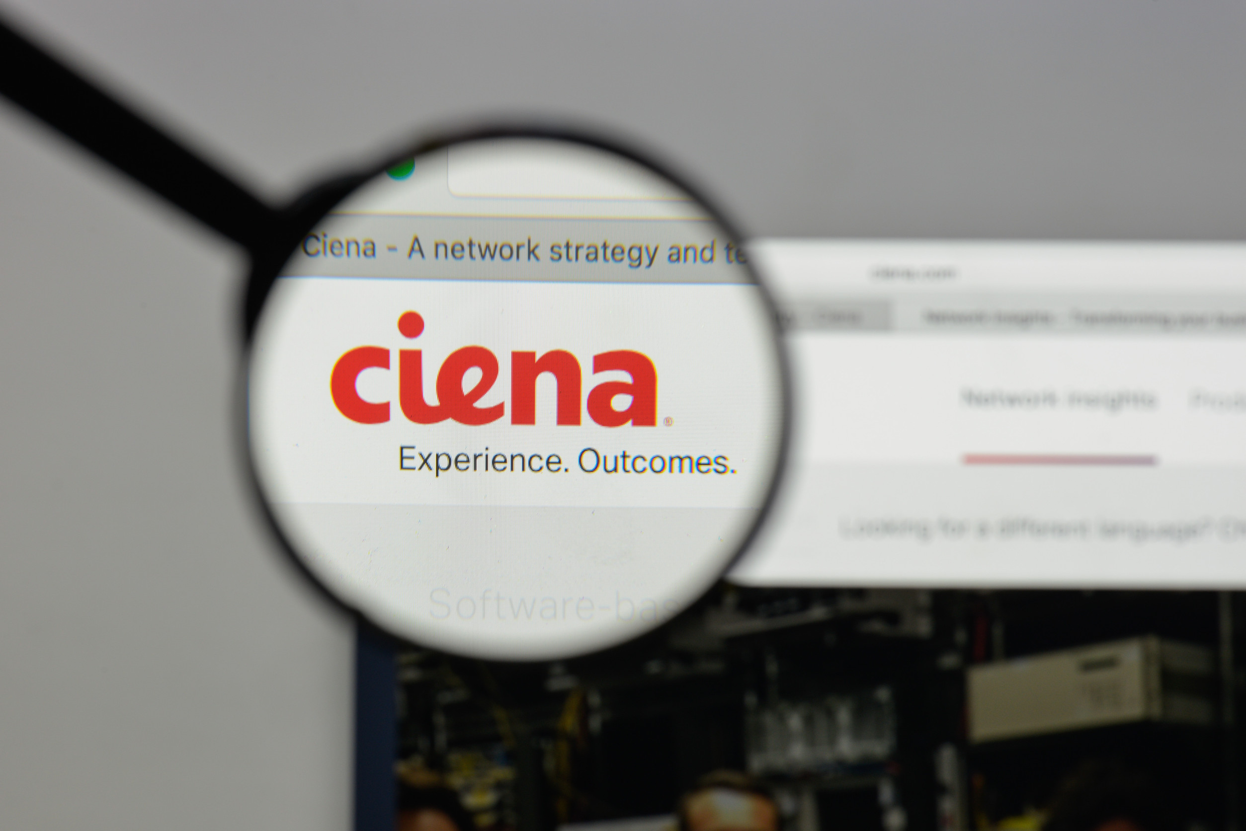 Ciena Tops Q4 Estimates as AI and Cloud Demand Boost Revenue