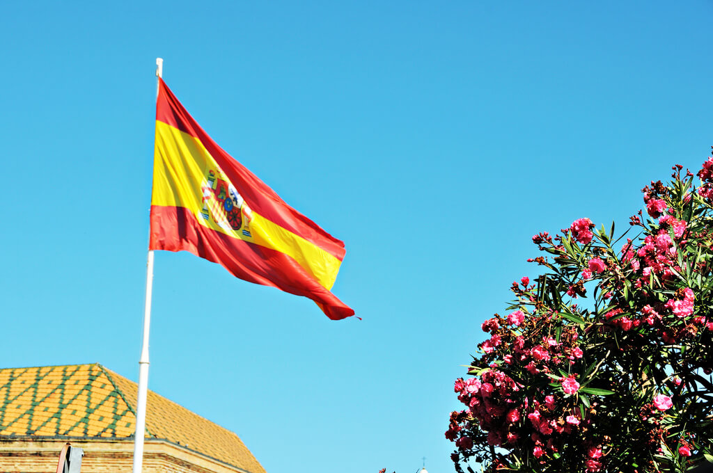 Spain’s CNMV Lays Out MiCA Rules, Tells Crypto Firms: Comply or Quit