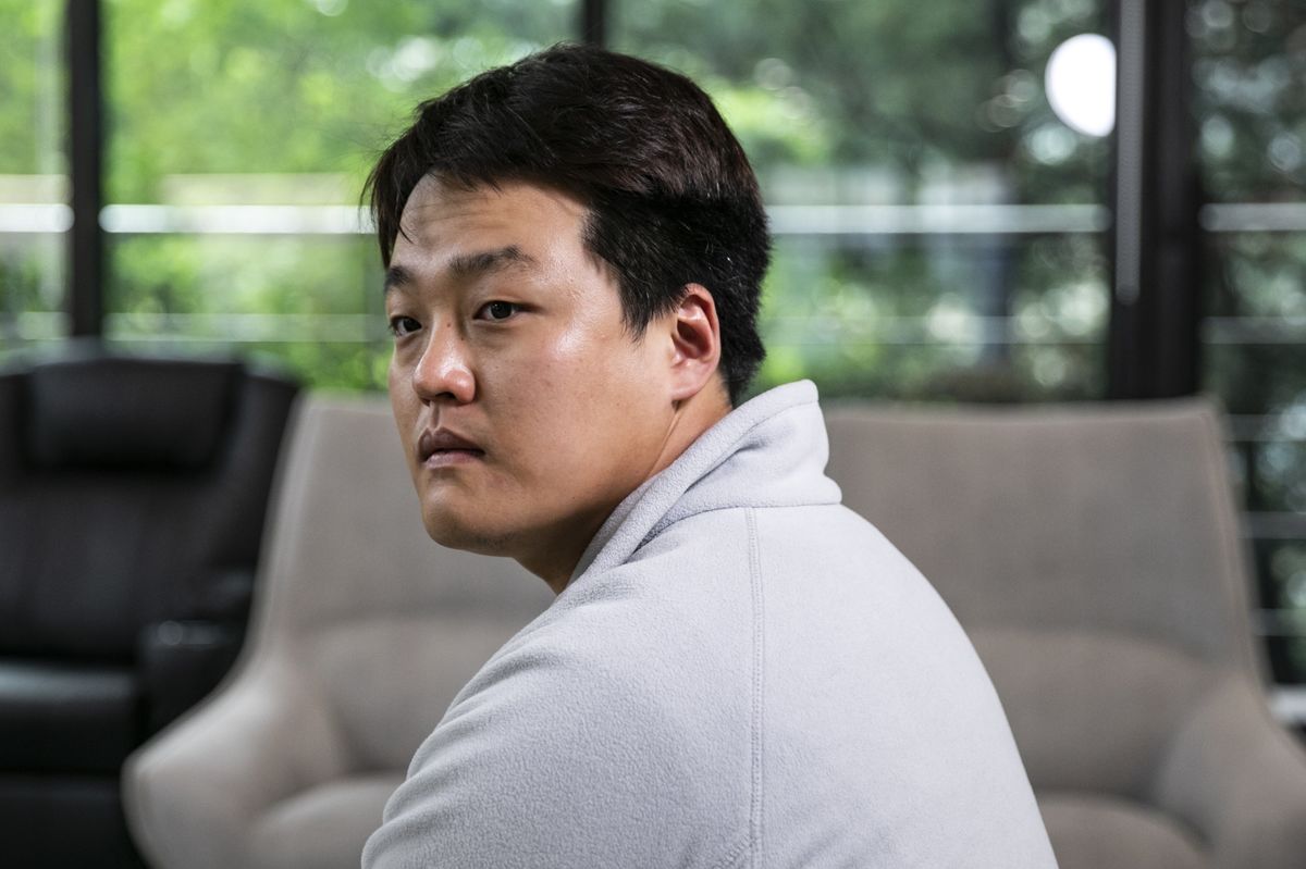 Terra Founder Do Kwon Allegedly Made Cryptocurrency Transactions in Prison: His Phone Turned On After Mysterious Incident