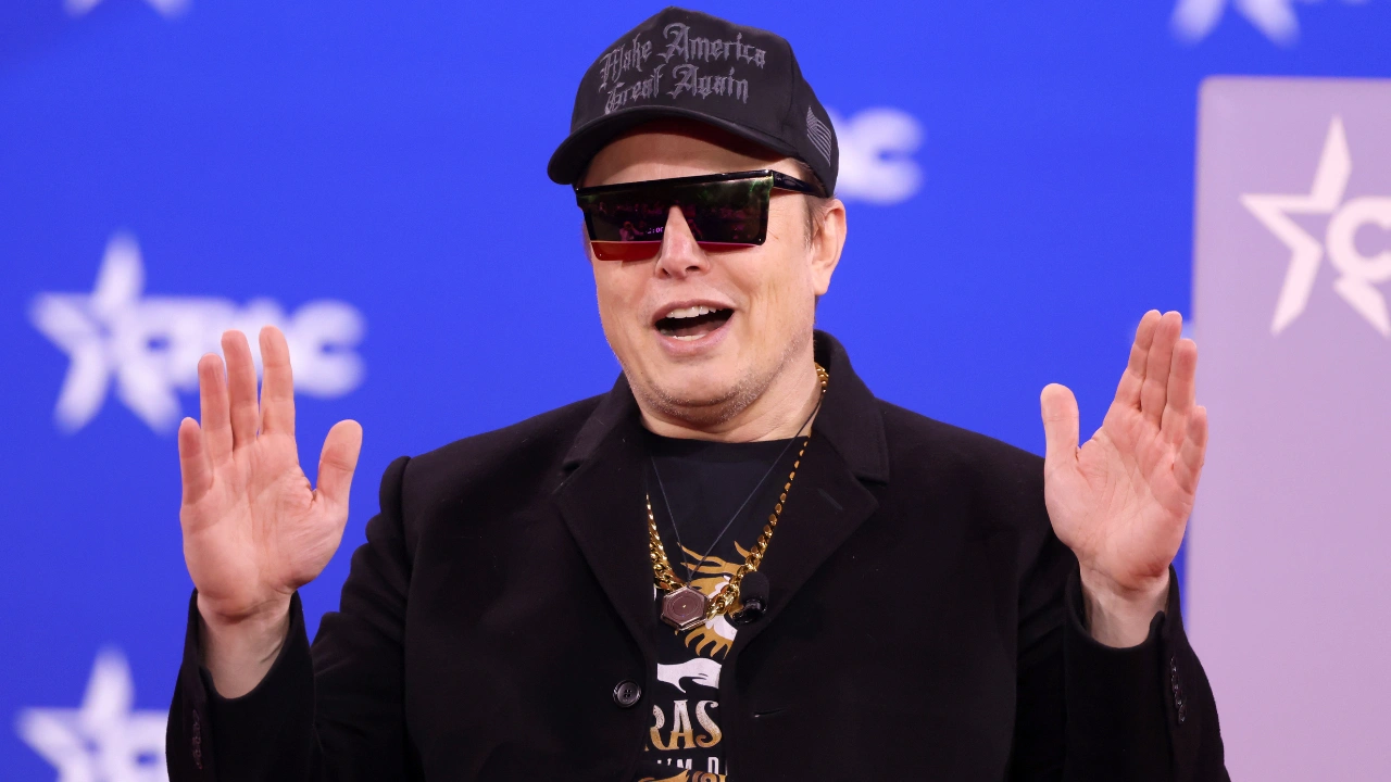 Elon Musk's charm is the booster for SpaceX's proposed $800 billion IPO