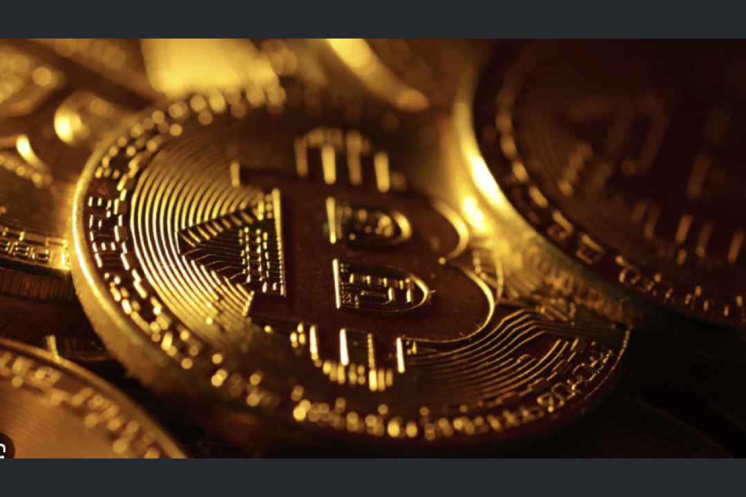 US spot Bitcoin ETFs see $556M inflows in biggest day since June