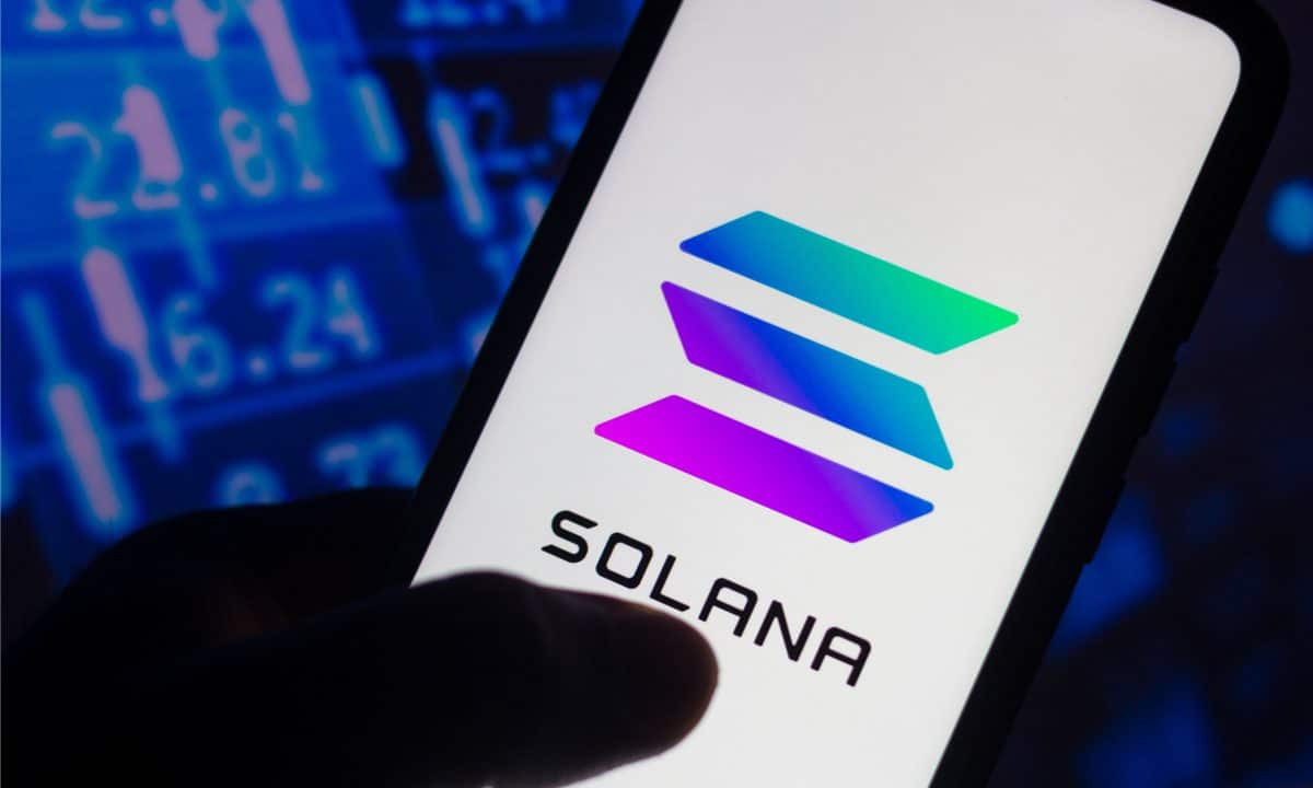 What’s the Latest on Solana? Analysis Firm Issues Warning – “It Shouldn’t Fall Below This Level”