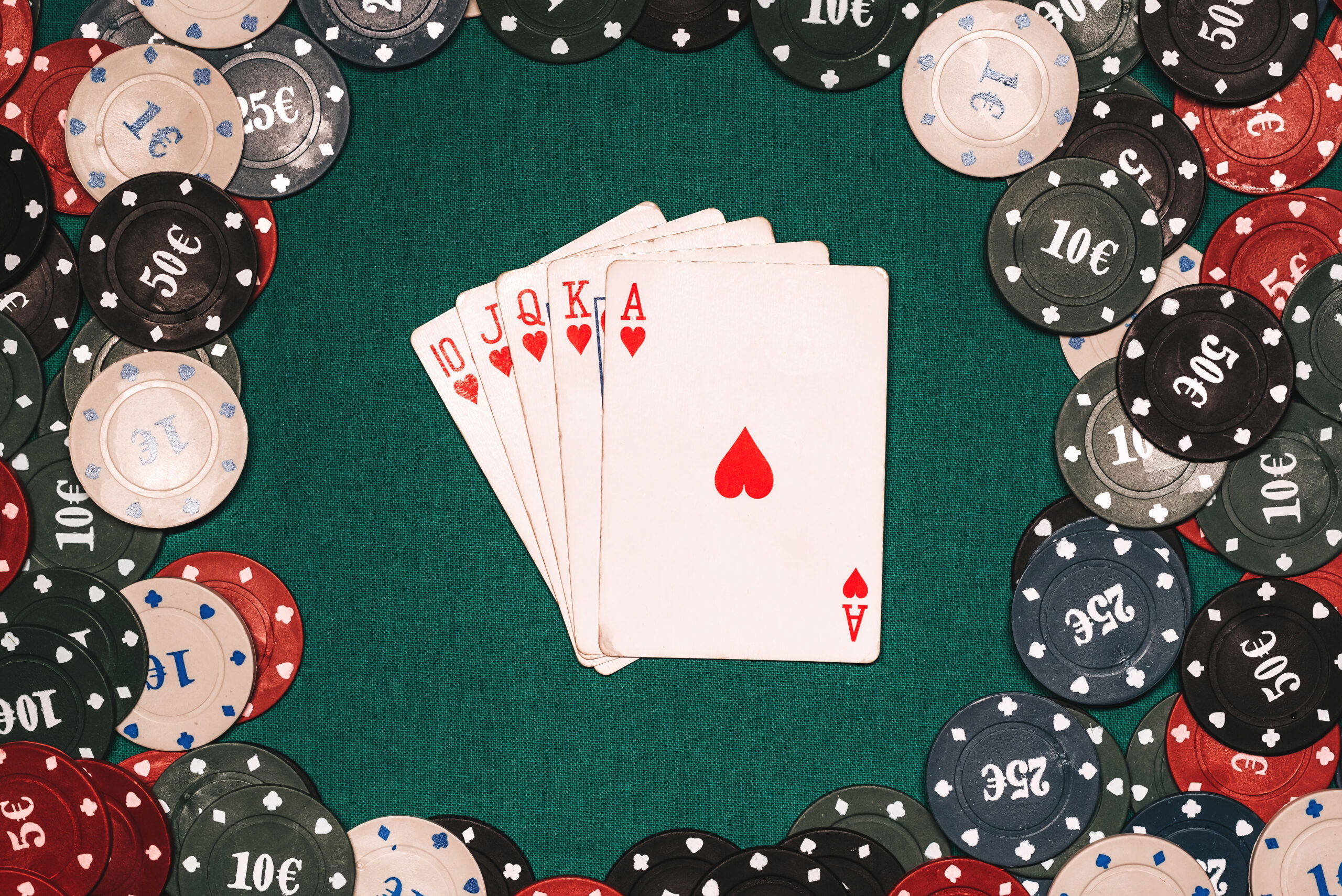 Free Play 3-Card Poker: Understanding the Betting System and Payouts