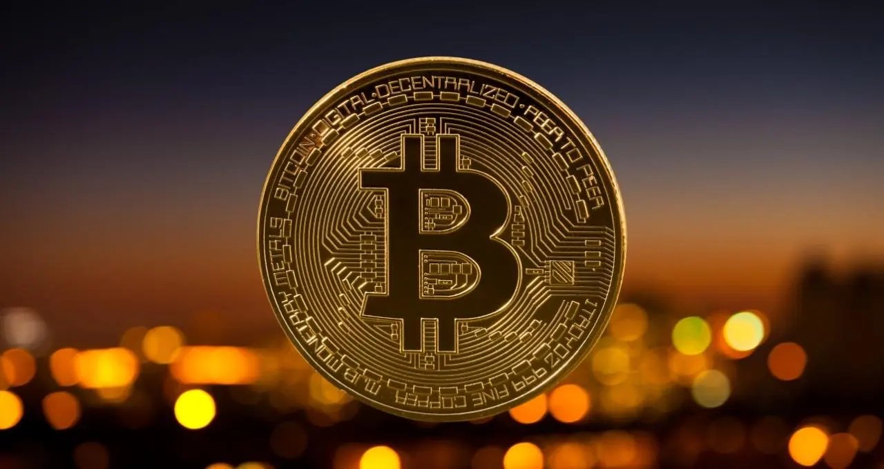 Expert Reveals Why Bitcoin Is Trading at a Massive 28% Discount