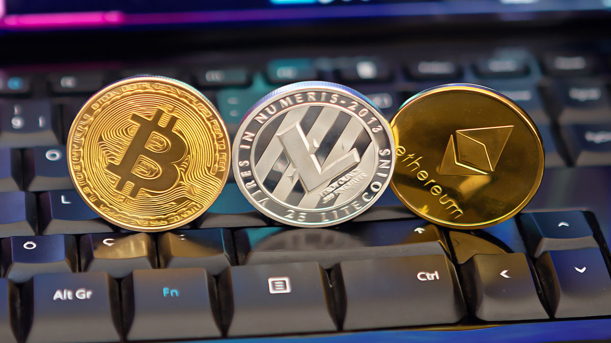 Cryptocurrency World on Edge as Key Economic Decisions Loom