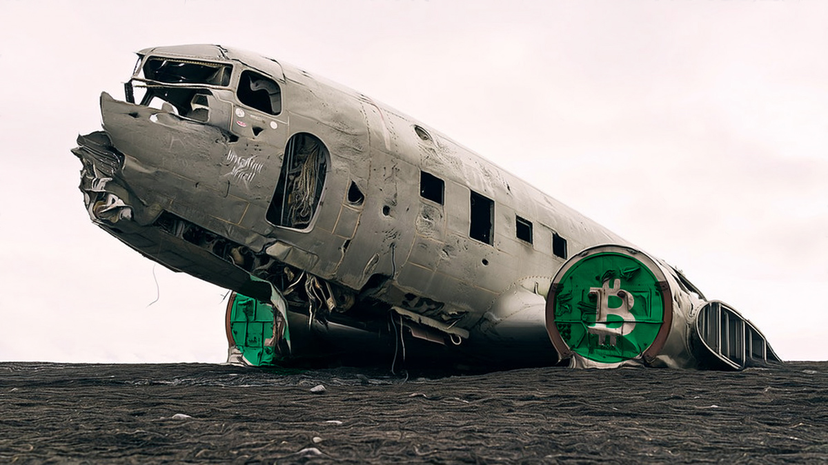 Crypto Crash Intensifies While Trump Reignites Trade War