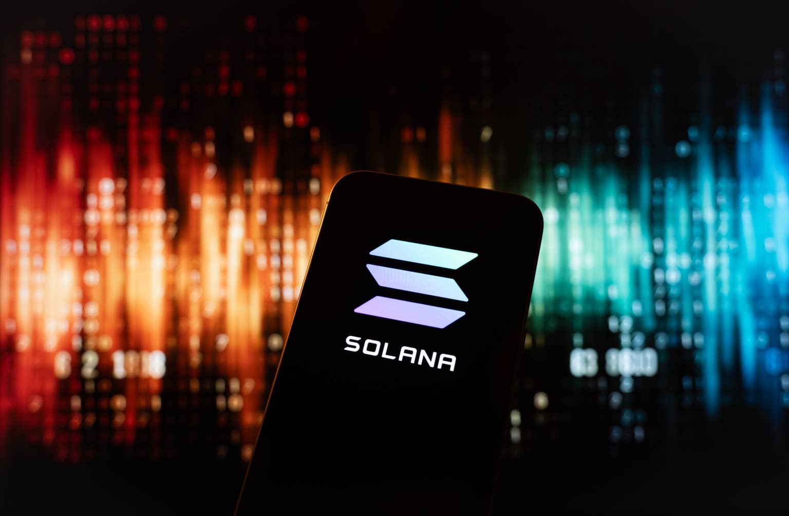 Solana surpasses Ethereum in weekly dApp revenue for 5th week