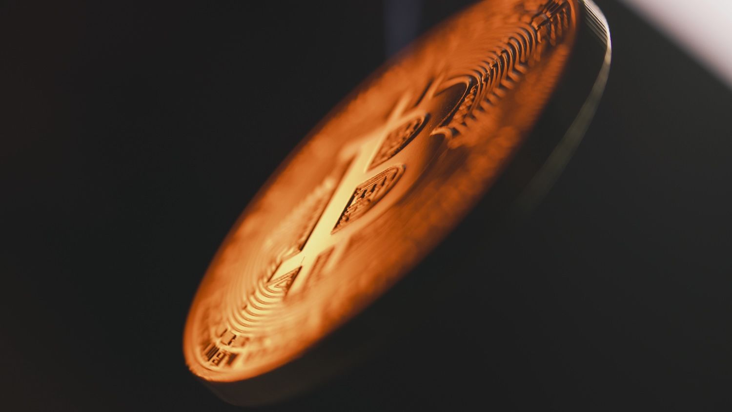 Bitcoin ETFs Snap Their Inflow Run With $462.7M Walking Out