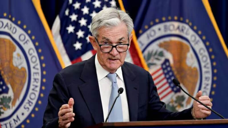 Fed Keeps Rates Unchanged, Eyes Possible Cuts Amid Inflation Concerns