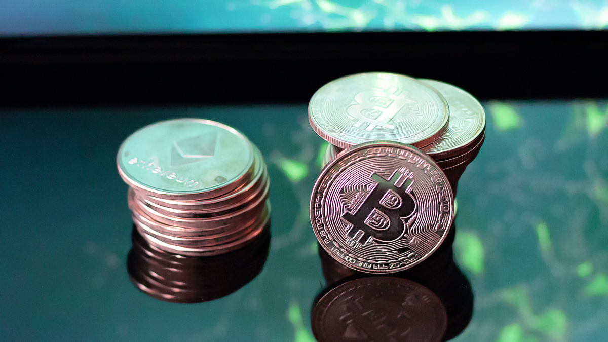 Record Bitcoin Surge Attracts New Investors