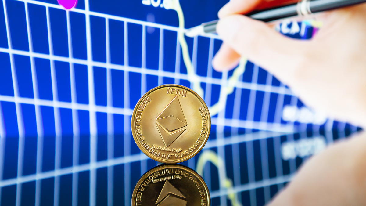 WLFI Seizes Opportunity as ETH Dips Below $2,000