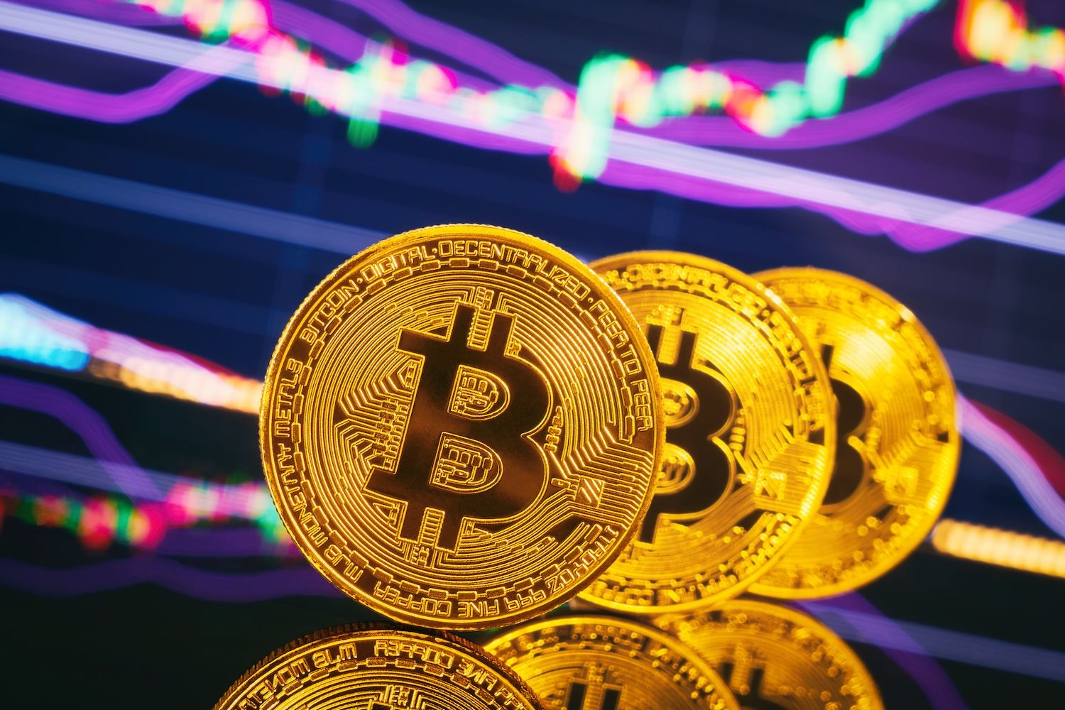 Bitcoin Slides Toward $75K As Wall Street Rewards Miners For Leaving Crypto Behind