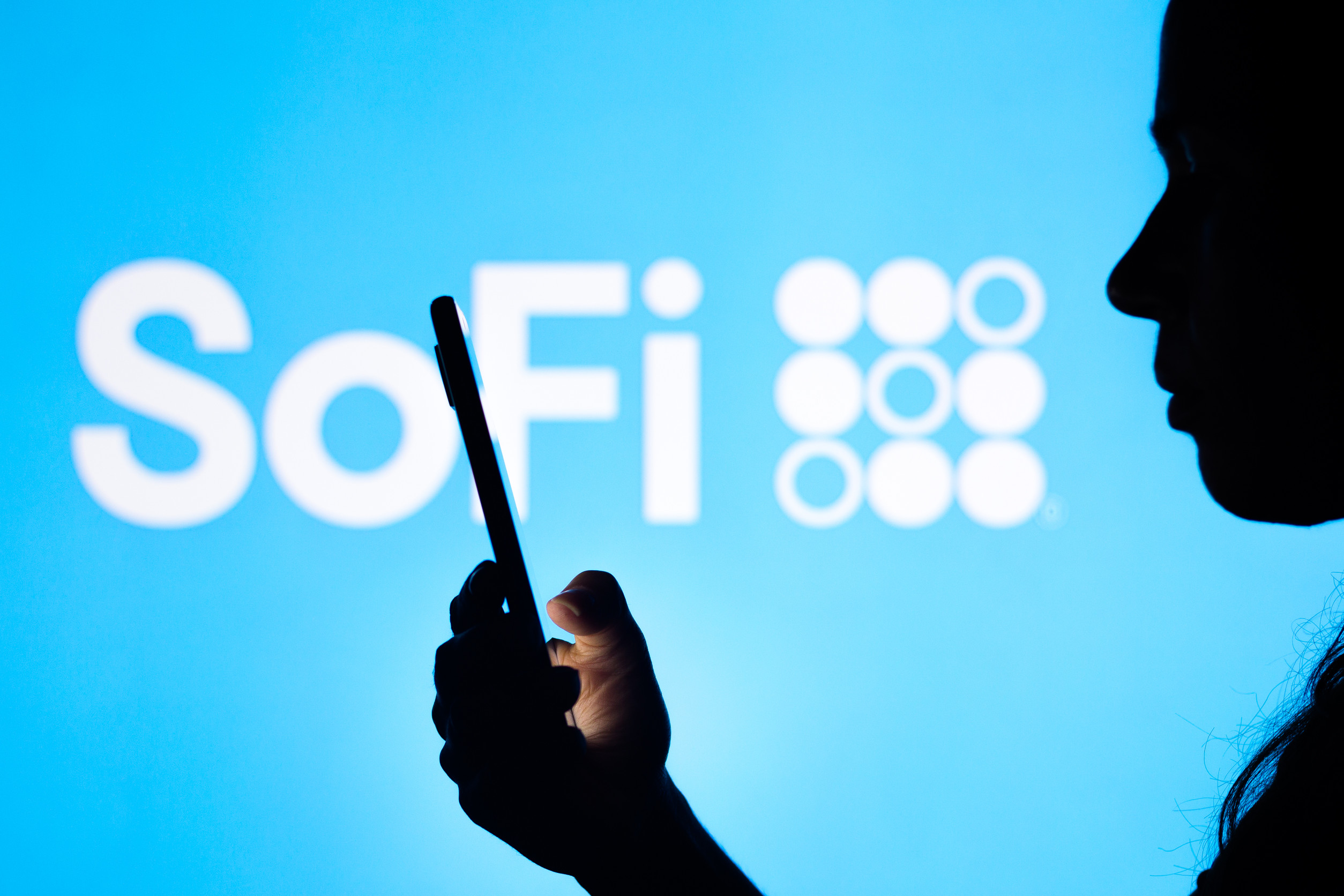 SoFi Technologies Delivers Strong Q4 Results with 45% Increase in Net Income Margin