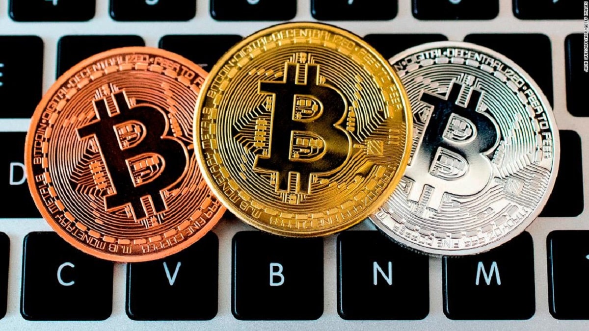 What is the Technical Outlook for Bitcoin (BTC) Price? What to Expect Next?