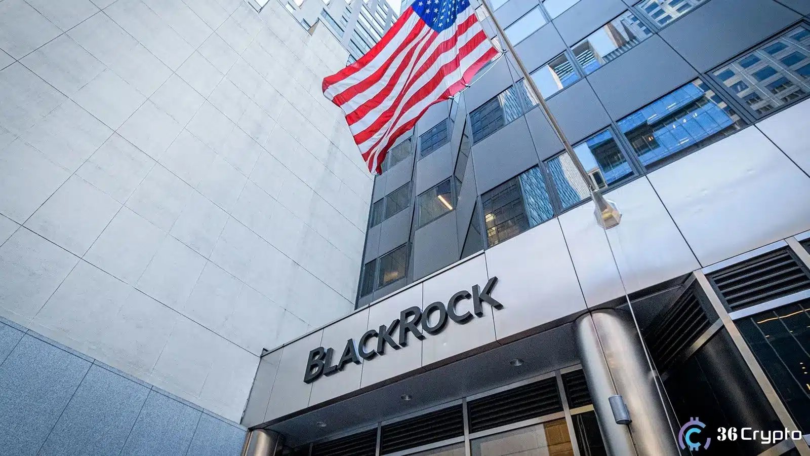 BlackRock Bitcoin Selloff Sparks Panic as ETF Investors Dump $1 Billion