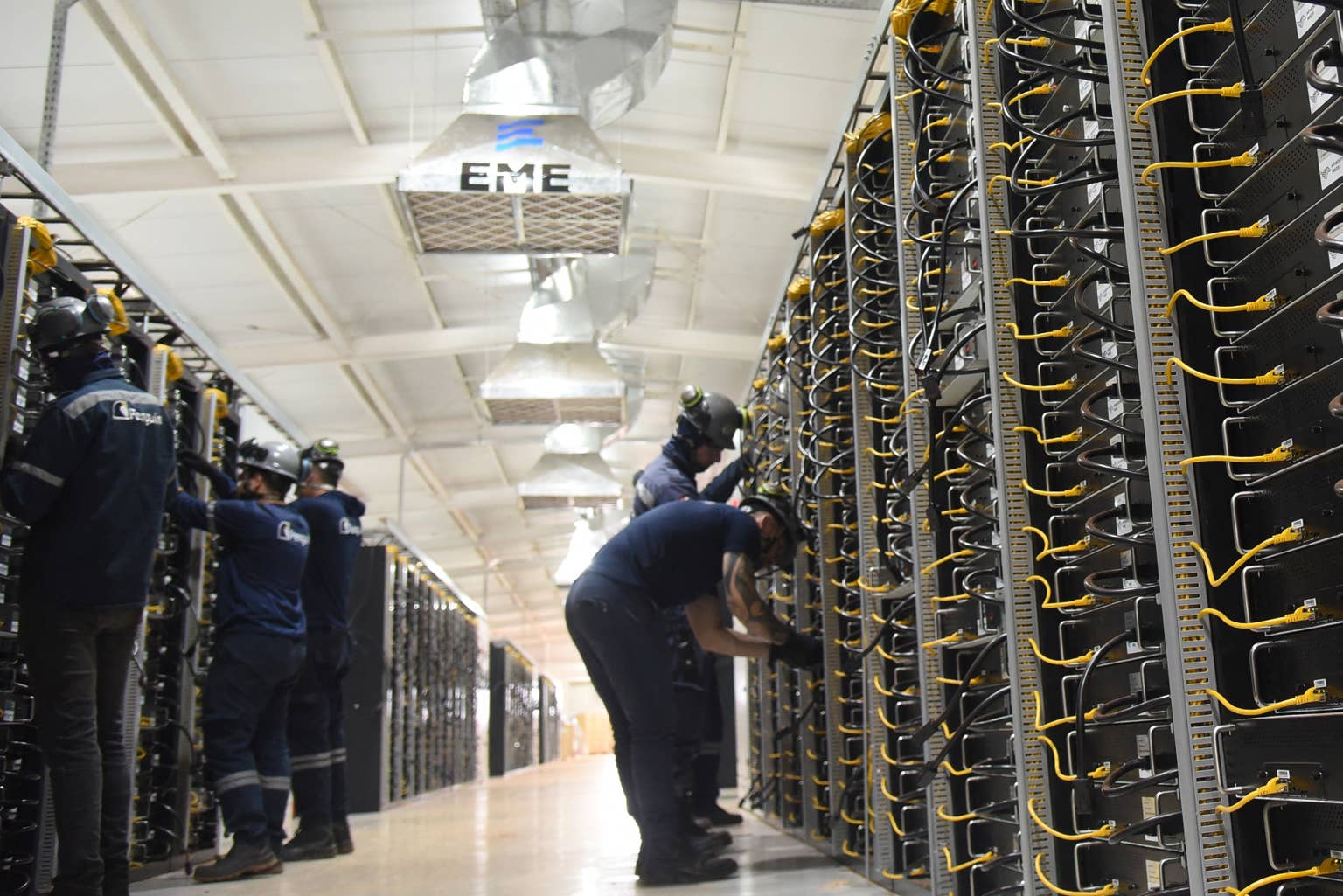Popular data center company buys bankrupt rival's assets