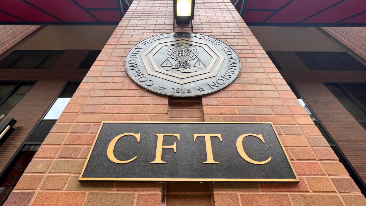 Senate Nears Confirmation of Crypto-Friendly Leaders for CFTC and FDIC
