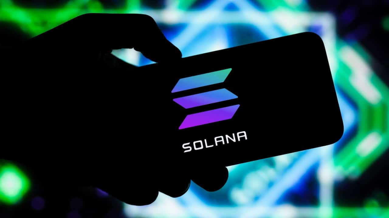 Users Criticize Coinbase for Delayed Solana Transactions