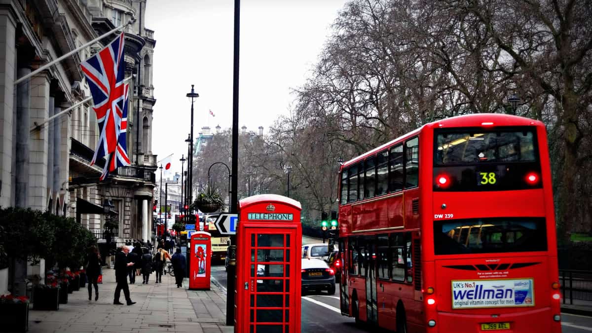 UK Writes Bank of England’s Stablecoin Softening Into Law With New Innovation Duty